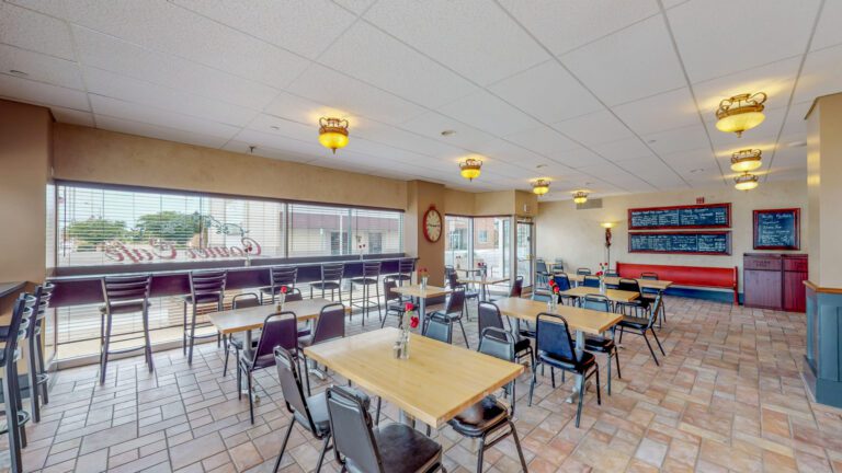 Corner Cafe at the Leland