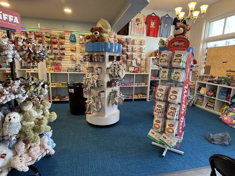 Bibbly Boo Toy & Candy Shoppe 